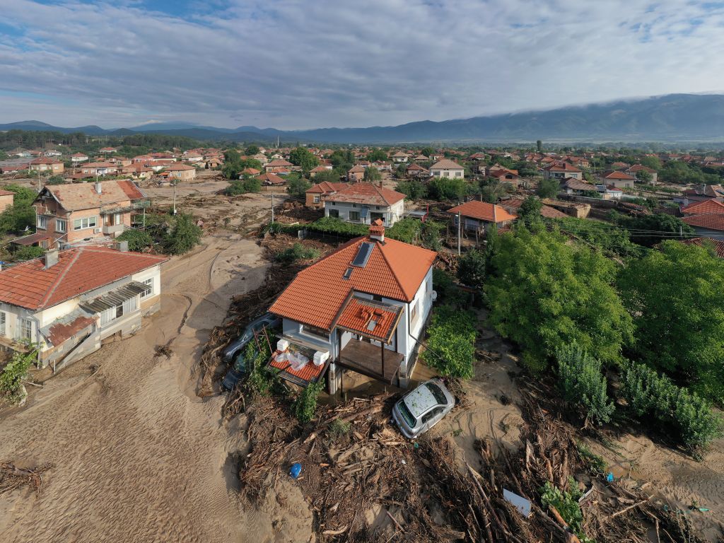 Село Каравелово след наводнението от септември 2022