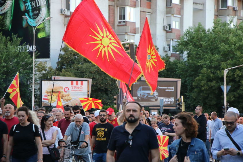 Референдум срещу Договора с България подготвя македонската опозиция 