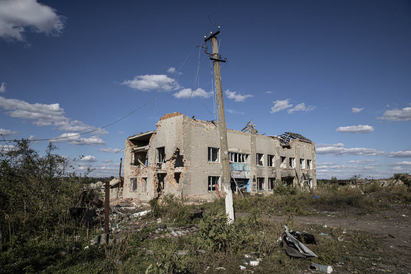 Украйна си връща територии в Харковска област, а руският фронт се разпада