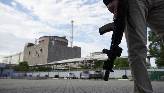 Ситуацията около Запорожската атомна електроцентрала става все по тревожна докато обстрелът