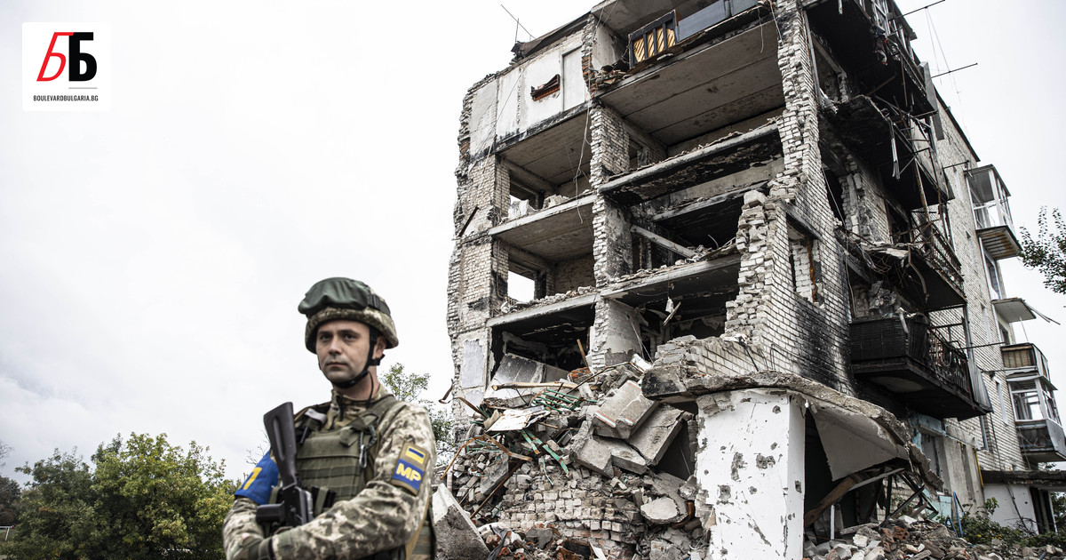 Украинската полиция е открила масов гроб с не по-малко от