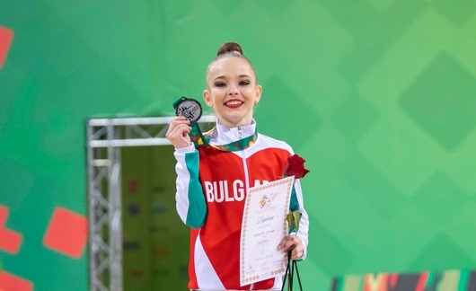 17 годишната Стилияна Николова успя да спечели три сребърни медала от