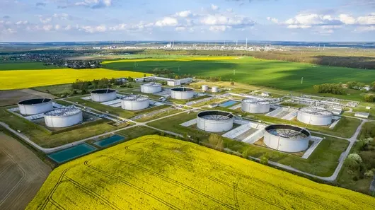 Германия поема контрола над три рафинерии на "Роснефт"