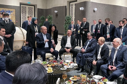"Когато Ердоган, Алиев, Путин и Лукашенко влязат в бар"