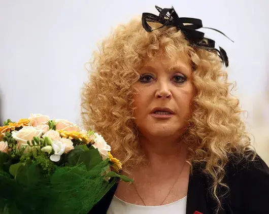 Руски прокурори искат Алла Пугачова да бъде обявена за "чуждестранен агент"