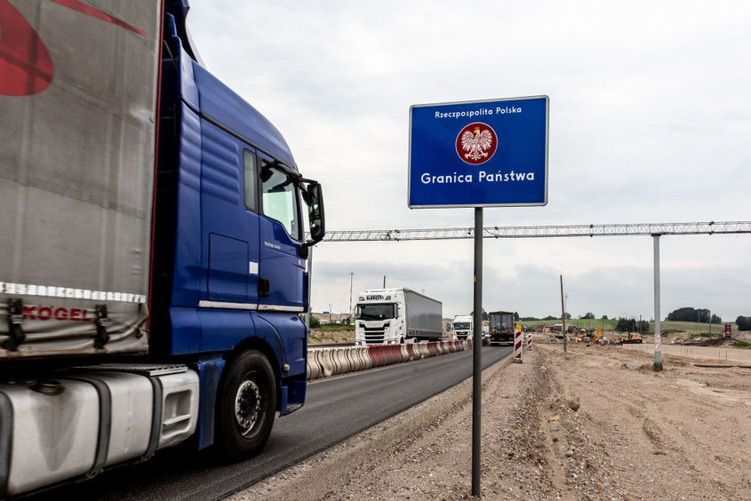Полша, Литва, Латвия и Естония забраниха влизането на руснаци с шенгенски визи