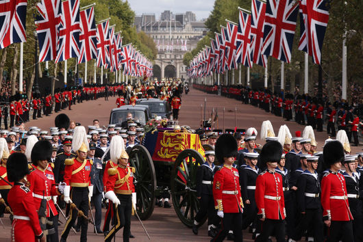 Светът се сбогува с кралица Елизабет II