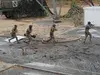 британски войници обучават украинската армия