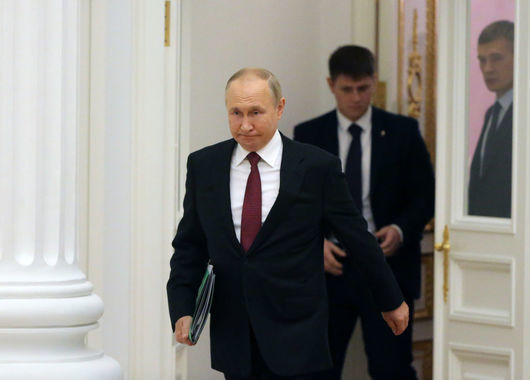 Русия се подготвя да въведе пълна военна мобилизация в разгара