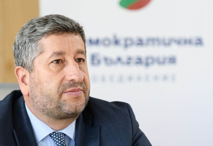 "Демократична България" също е отказала участие в срещите с Плевнелиев и Паси