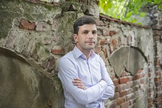Никола Минчев отрича да има нещо общо с казуса с подписите за "Корал"