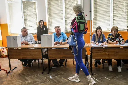 Само 16 от почти 13 000 машини дадоха грешка в началото на изборния ден