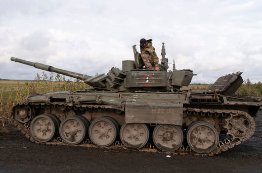 WSJ: Украйна вече получава повече танкове от бягащите руснаци, отколкото от Запада