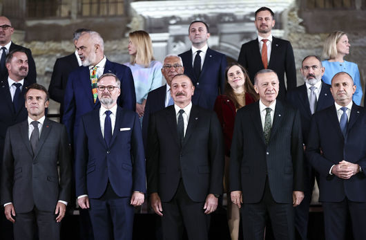 Лидери на 44 държави се събраха в Прага за учредителната