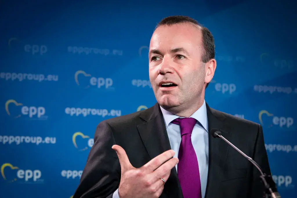 Верният на Борисов Манфред Вебер му пожела отново да е премиер