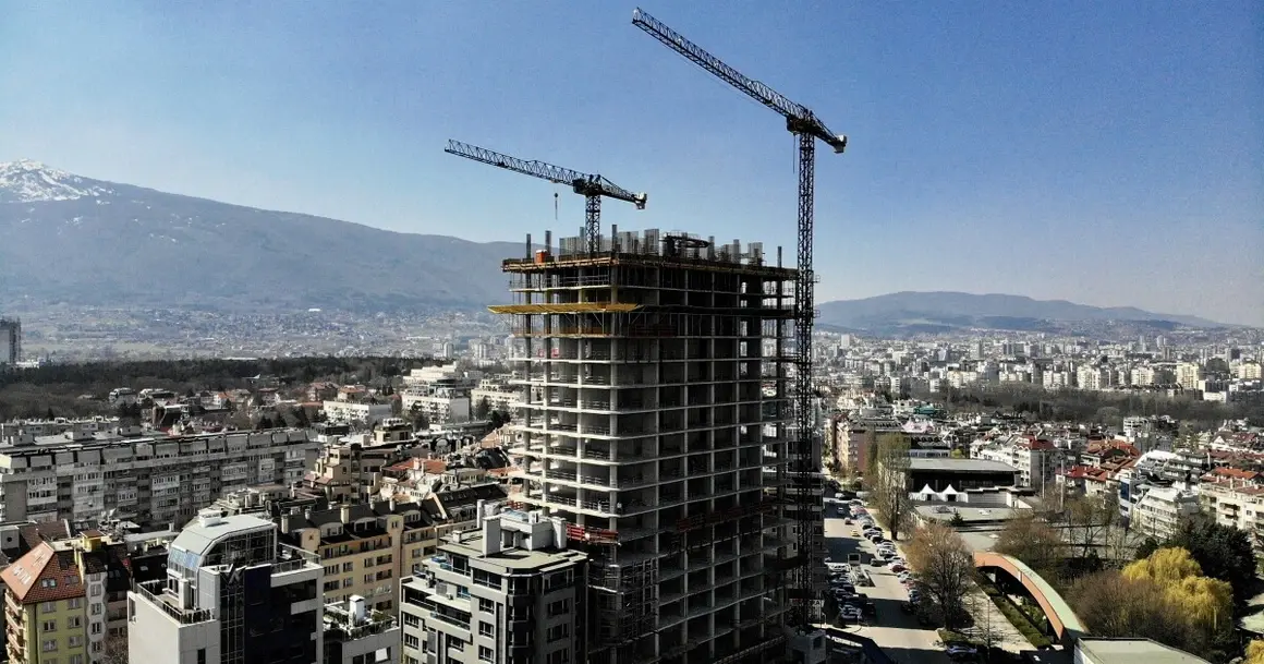 "Артекс" загуби второ дело срещу протестиращ за "Златен век"