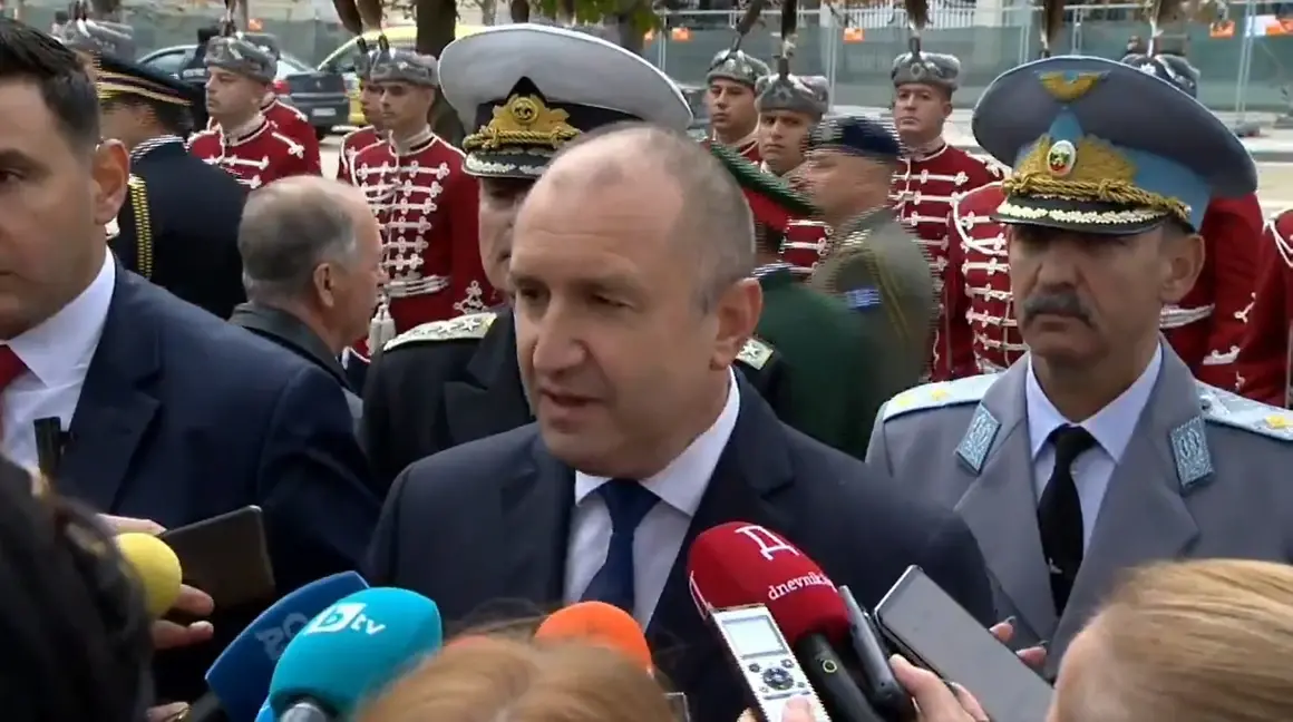 Радев: Партиите се надпреварват коя по-бързо ще загърби проблемите на българите