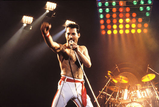 Британската група Queen пуснаха неиздавана досега песен с участието на