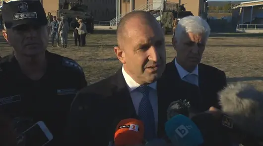 Радев: Тези, които спъваха модернизацията на армията, бързат да дадат оръжие за Украйна