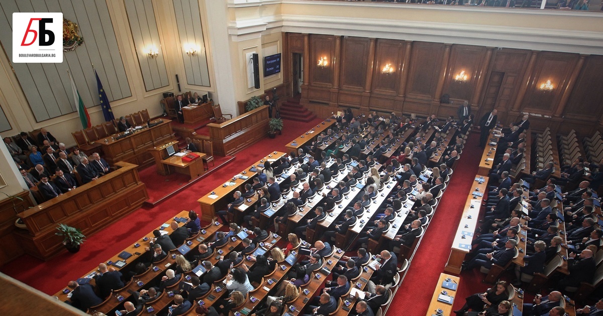 Новият председател на Народното събрание ще бъде избран на втори