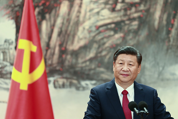 Си Дзинпин вече официално е си гарантира управлението в Китай