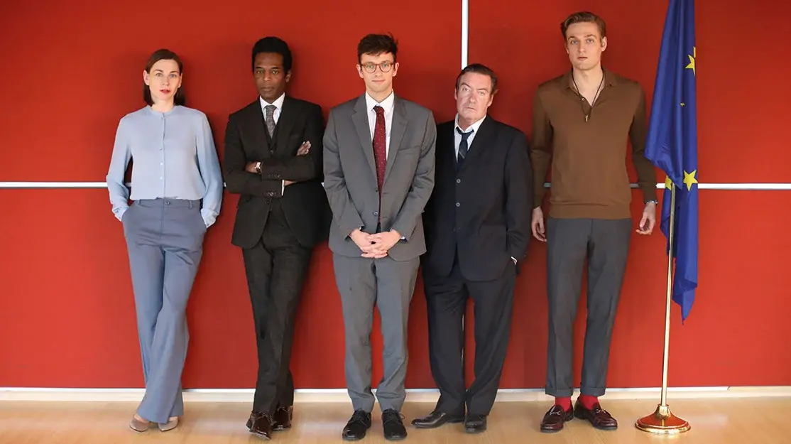 Сериалът "Parlement": Политическата сатира, която липсва на България