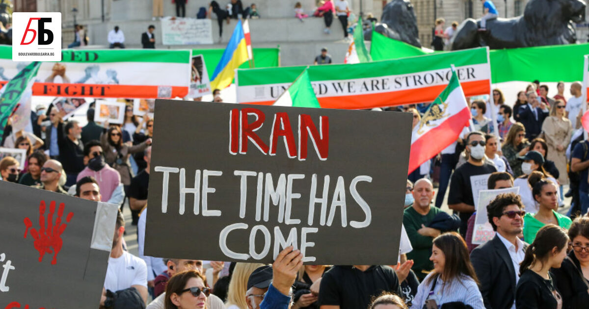 Докато западният свят е зает с коледните празненства, в Иран