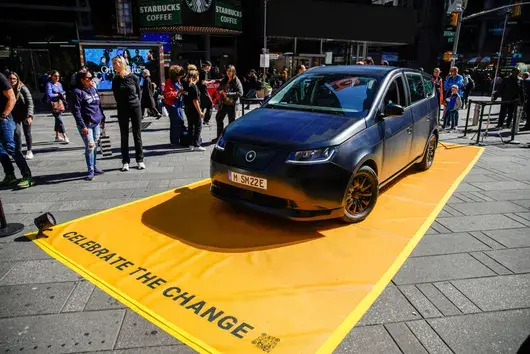 Захранван от слънцето електрически SUV може да реши проблема с цените на горивата