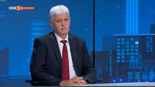 "Боеприпаси имаме повече", но МО ще пази техника "за резервни части", вместо да праща на Украйна