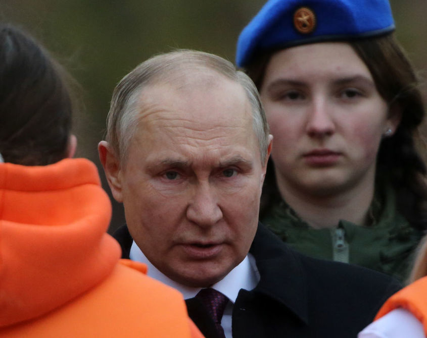Путин се загрижи за хората в Херсон: Трябва да напуснат, населението не трябва да страда