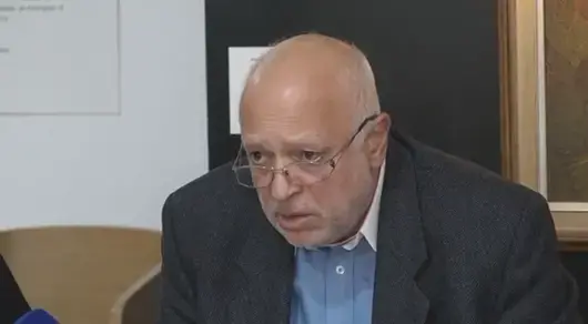 Нов трус в Народния театър: Минеков поиска смяна на всички "политически активисти" и подкрепи Морфов