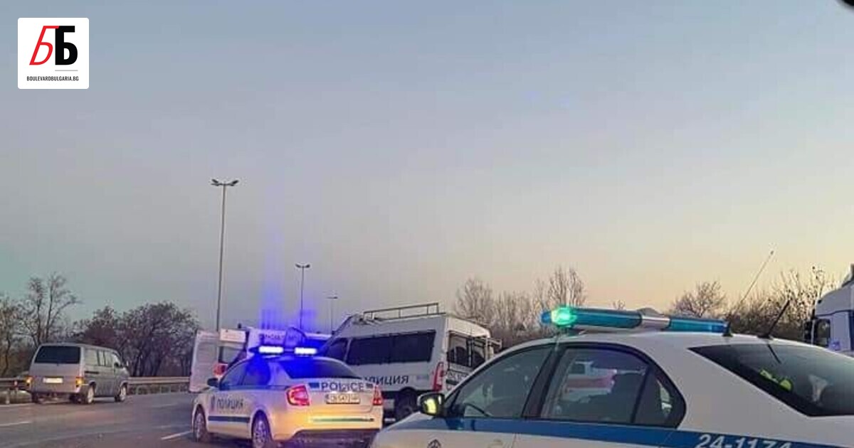 Бус с мигранти катастрофира на магистрала Тракия, съобщи Нова.Ранени са