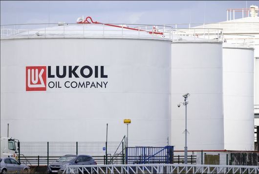 Politico: Русия е спечелила 1 млрд. евро, като заобикаля ембаргото през "Нефтохим" (Обновена)
