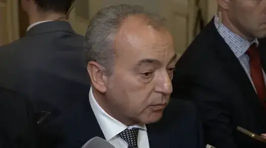 Донев за кодовете: Това не е флашка, която се разнася назад-напред, а сложна система