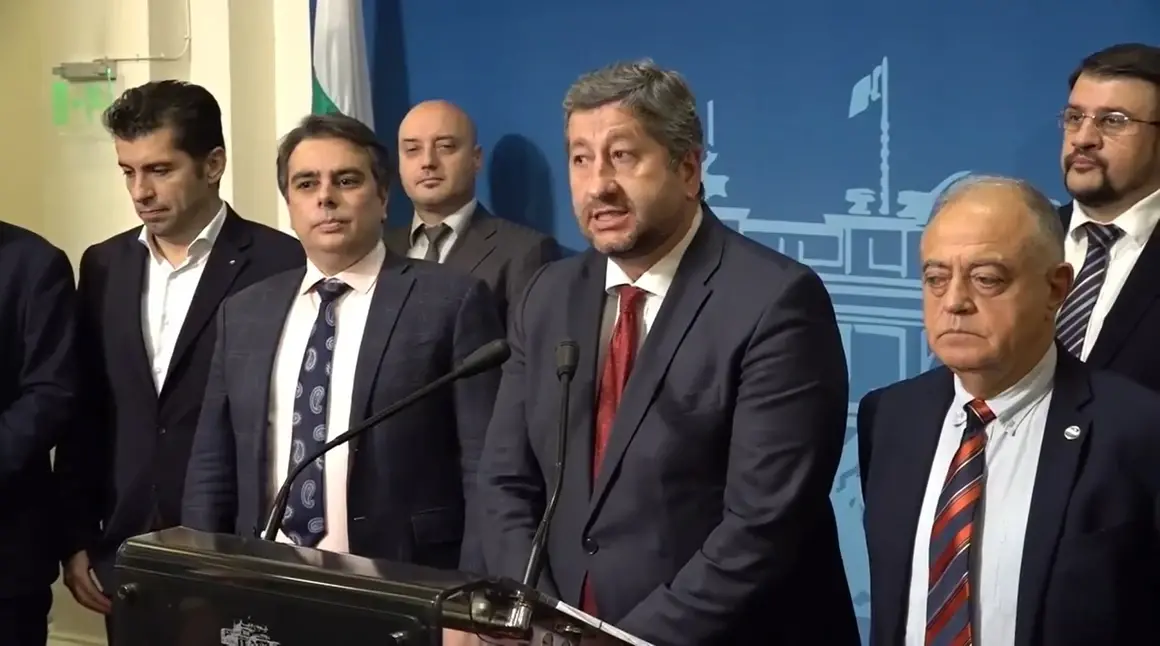 ПП и ДБ отново свикват протест срещу връщането на хартиената бюлетина