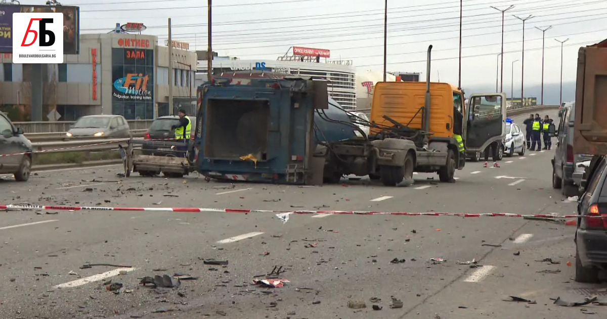 Трима души са пострадали при тежка верижна катастрофа на Околовръстното