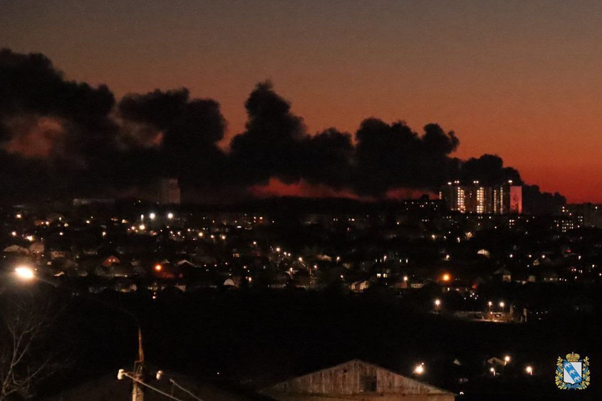 Пожар избухна в руска авиобаза в Курск след атака с дрон