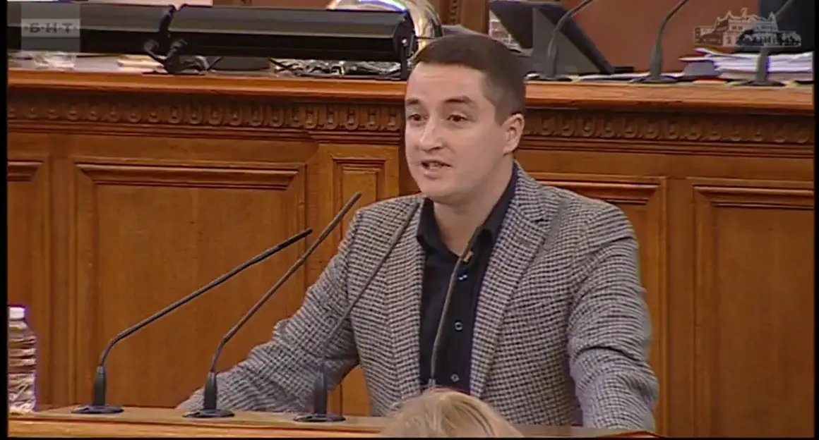 Емоционалната реч на Явор Божанков от БСП за Украйна: Русия няма да спечели тази война!