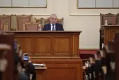 ЕК иска съкращаване на разходите в България, но кабинетът още не представя план