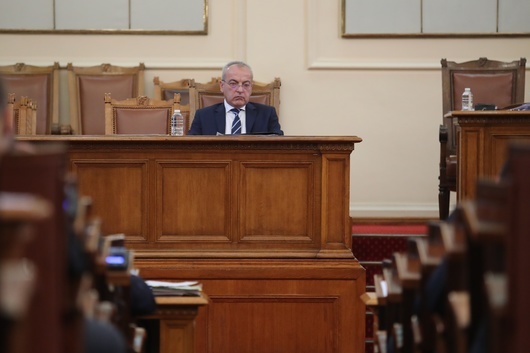 Служебният премиер Гълъб Донев призова 48 Народно събрание да гласува