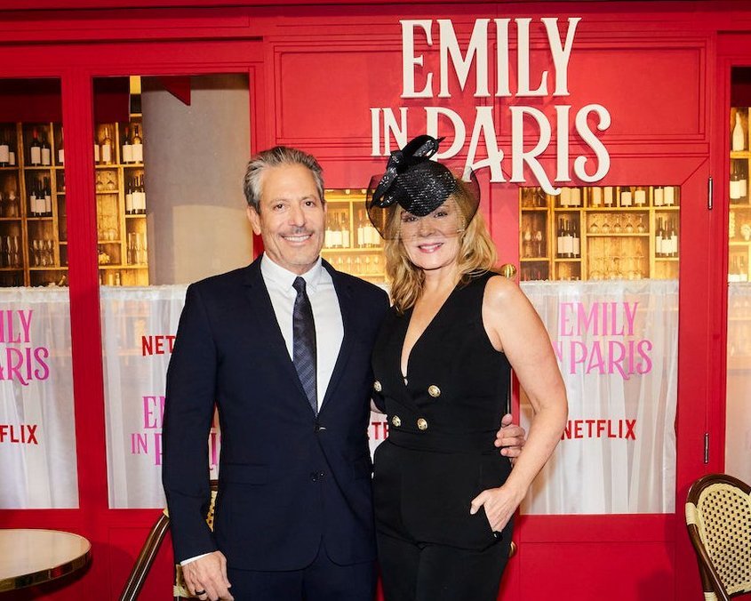 Ще участва ли Ким Катрал в "Емили в Париж"?