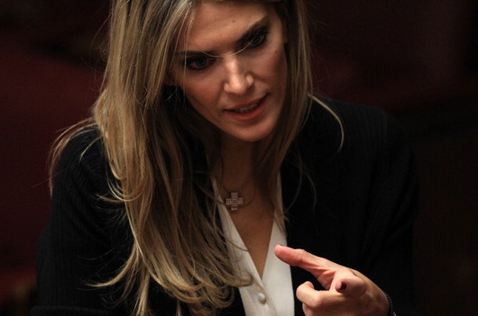 Ако влезете в Instagram профила на Ева Кайли гръцката евродепутатка