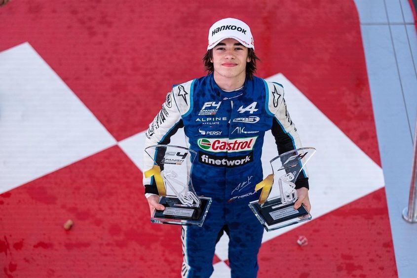 Нов успех за Никола Цолов: Младият български пилот ще се състезава във Формула 3