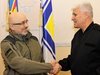 Служебният министър на отбраната на посещение в Киев