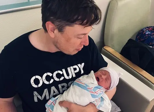 Бебе Мъск No.6: Запознайте се с X Æ A-12