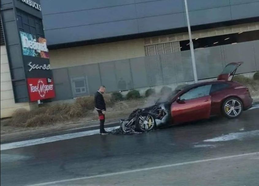 Ферари GTC4 Lusso изгоря на столичното "Околовръстно шосе"