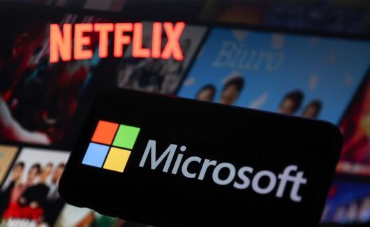 Microsoft обмисля закупуването на Netflix през 2023