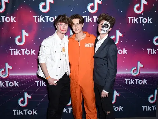 Какво толкова има в този TikTok, че всички са луди по него?