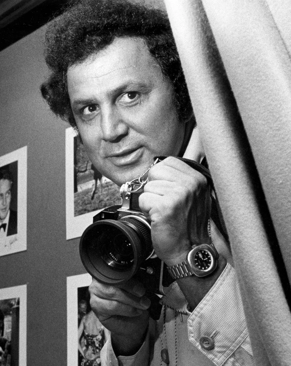 Рон Галела (10 януари 1931 - 30 април 2022)