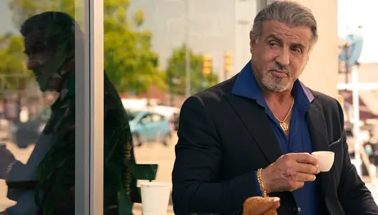 Сериалът Tulsa King: Изненадващо добър Сталоун, гангстерски хумор и тежки шамари